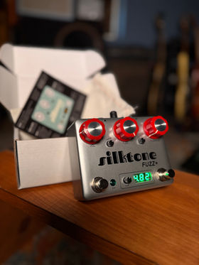 Fuzz+ limited Weird Science | Silktone