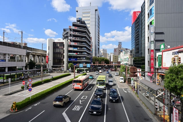 王子駅前の道路
