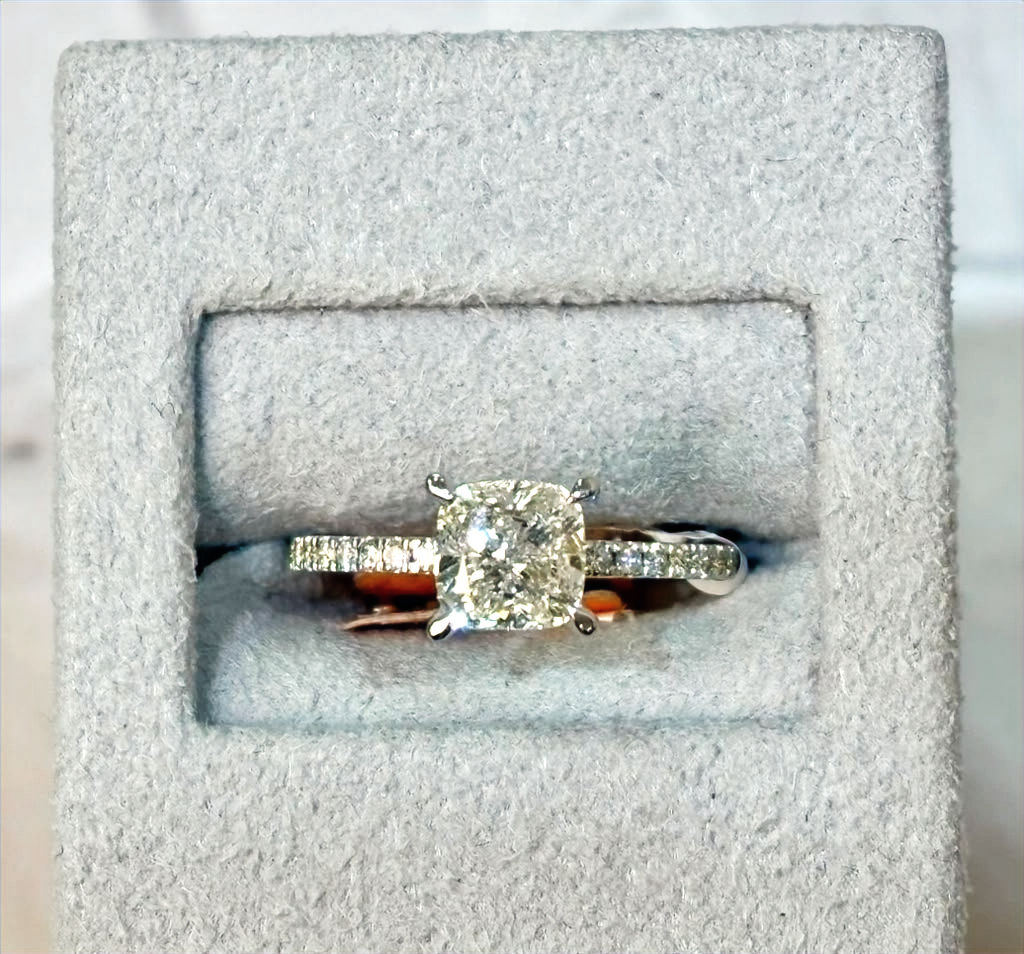 Women's Cushion Cut Lab Diamond Ring