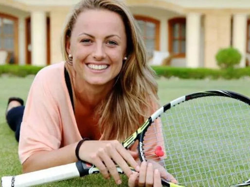 Tenista Dagmara Baskova es sancionada por amaño de partidos