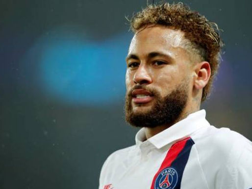 Neymar retorna a París para retomar entrenamientos