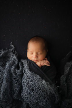newborn baby photographer