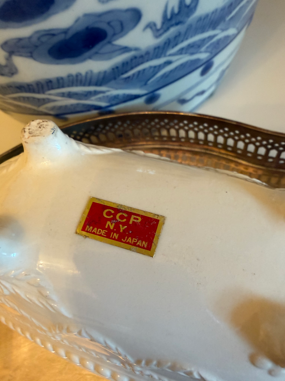 Thumbnail: Vintage Bathtub Soapdish