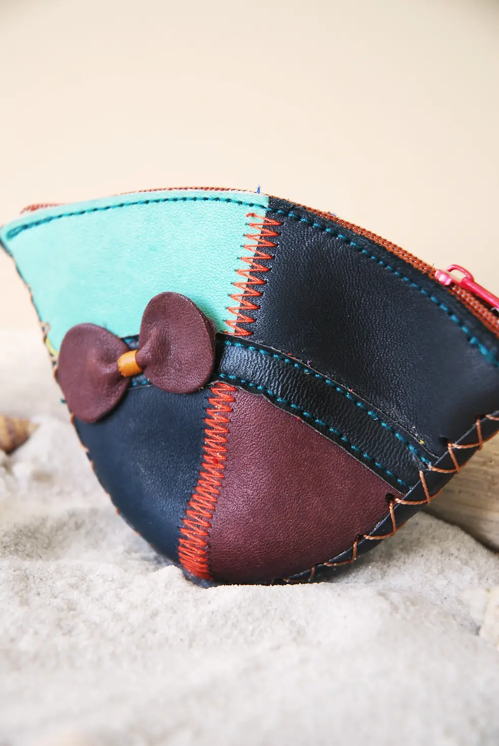 Miniature : Porte-monnaie Chapeau en cuir recyclé de la marque Mabuti'k