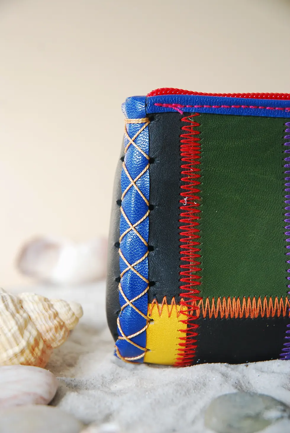 Miniature : Trousse couleur en cuir recyclé de la marque Mabuti'k