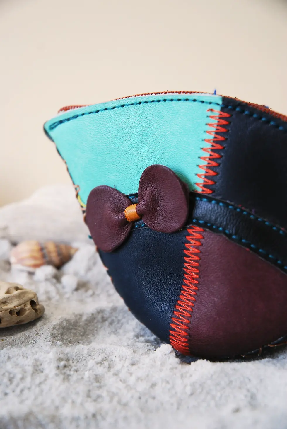 Miniature : Porte-monnaie Chapeau en cuir recyclé de la marque Mabuti'k