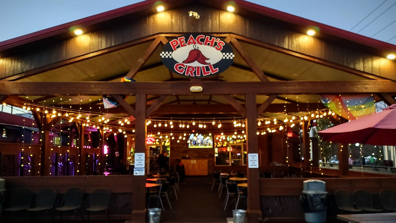 Peach's Grill Yellow Springs, Ohio