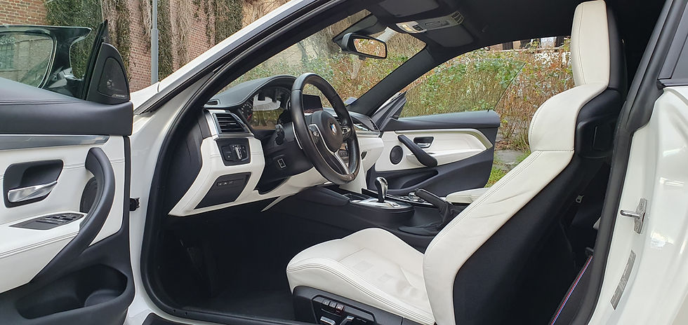 Miniature : BMW M4 COMPETITION