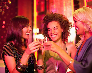 women-party-femme-problems.jpg