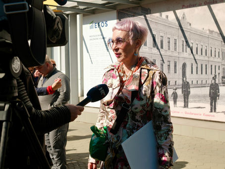 Emilija Kovač čita Jasnu Horvat