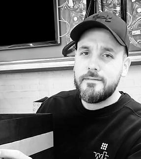 photos-equipe-WH-Jonathan 11-2025 NB.png