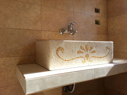 lavandino in mosaico