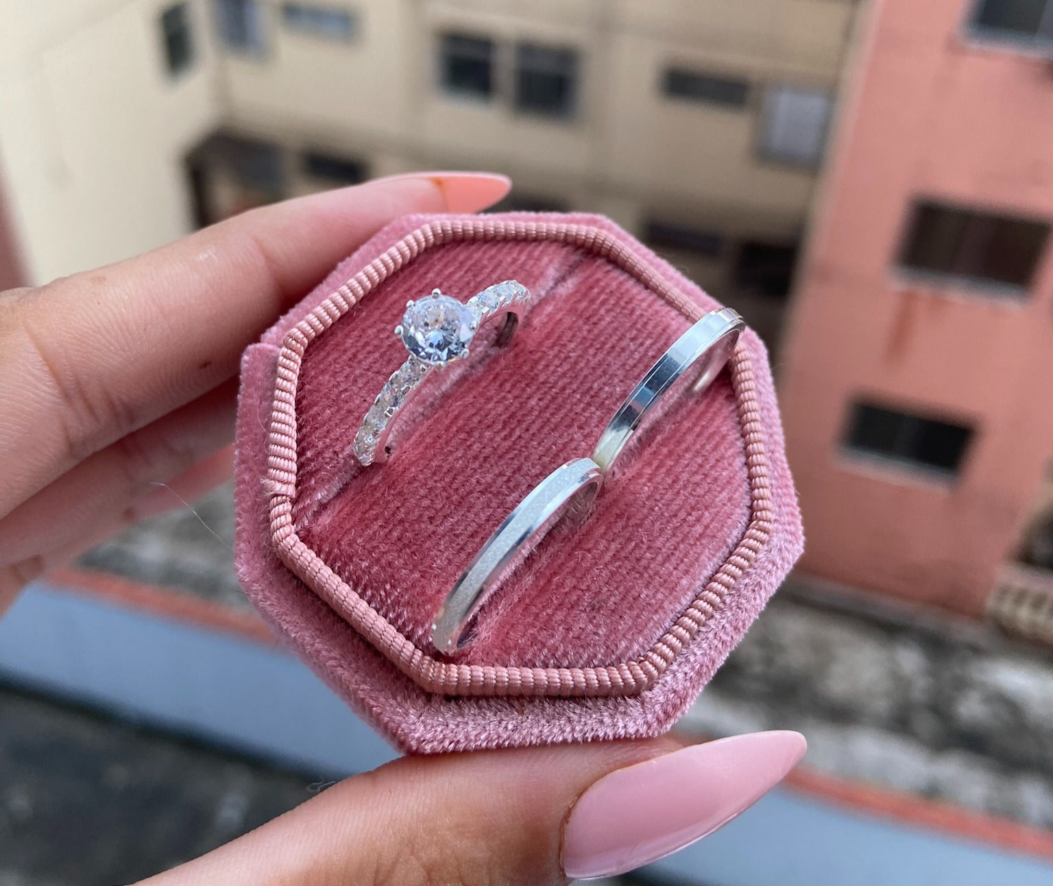 Alianças Ravena+ solitario luxxo