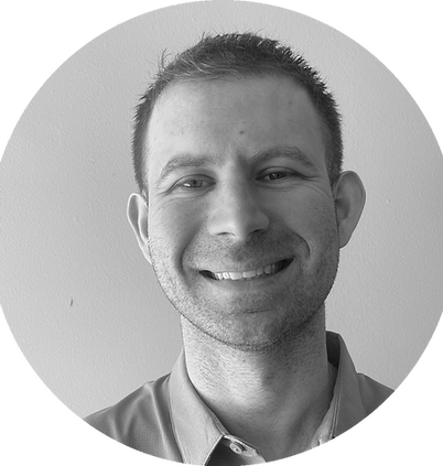 Pete Rigas - headshot (B&W, circular) - transparent.png
