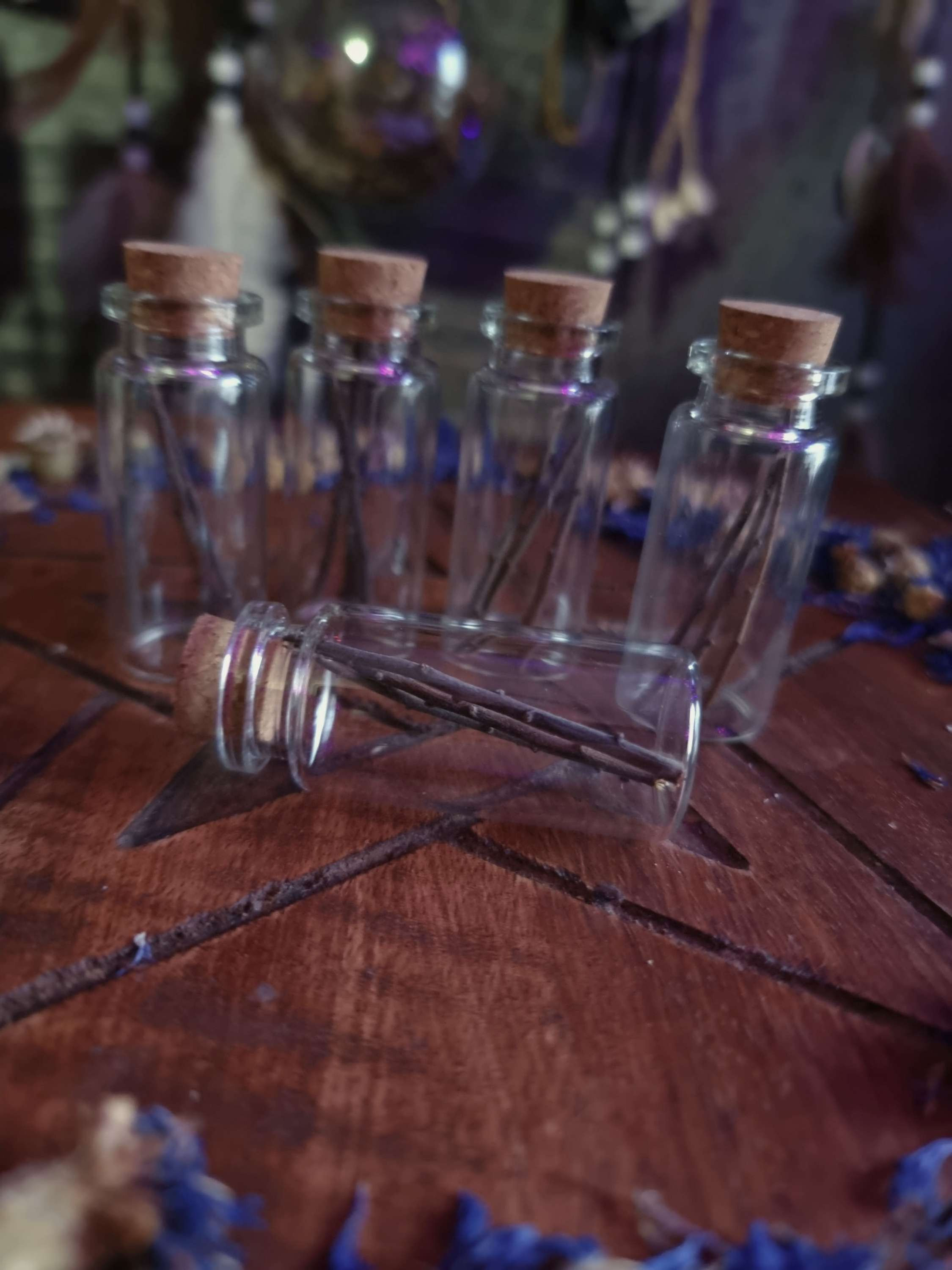 Black Thorn (3 Thorns)