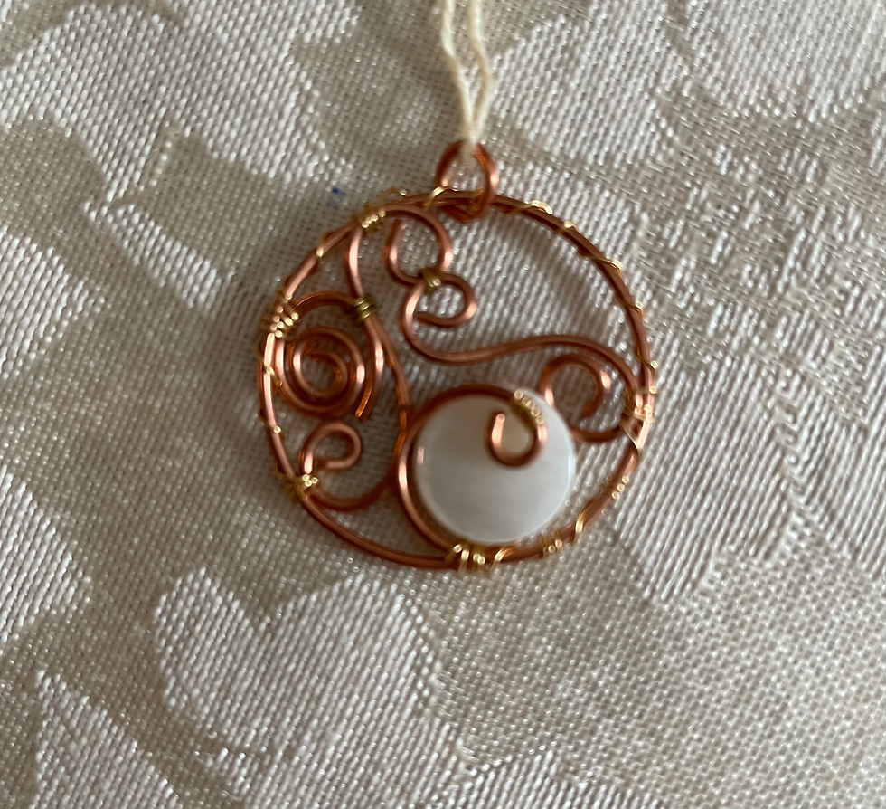 Small Swirled Pendant