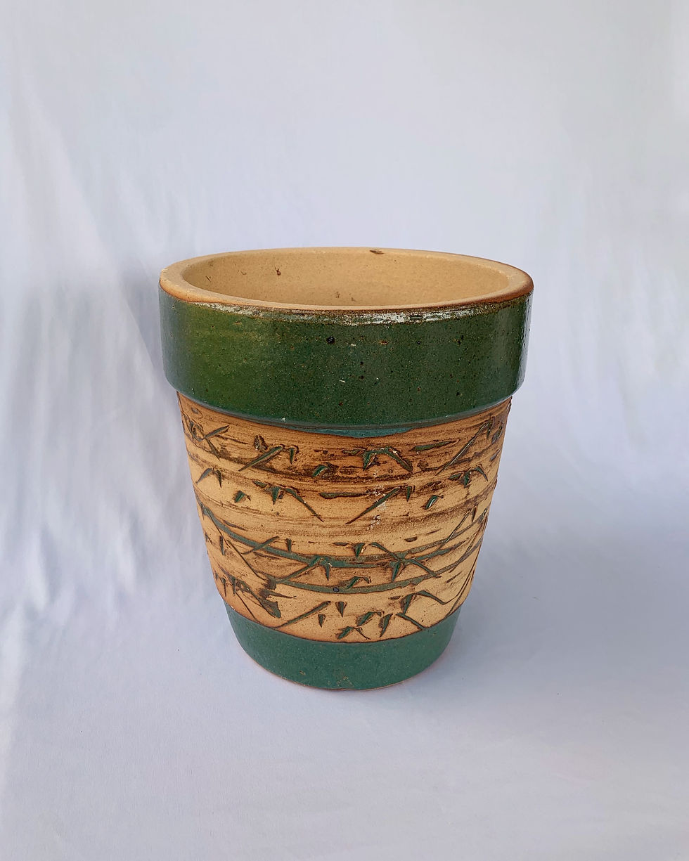 Thumbnail: Patterned terracotta pot