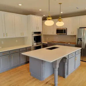 Two-Tone Kitchen Cabinets 