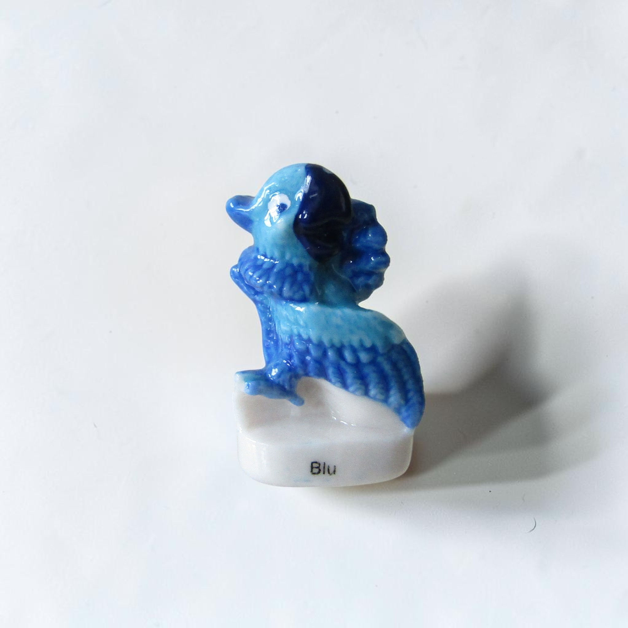 Fèves en porcelaine brillante Rio 2 (2010) Éditions Prime représentant 12 personnages du film : Blu, Perla, Pedro, Tiago,