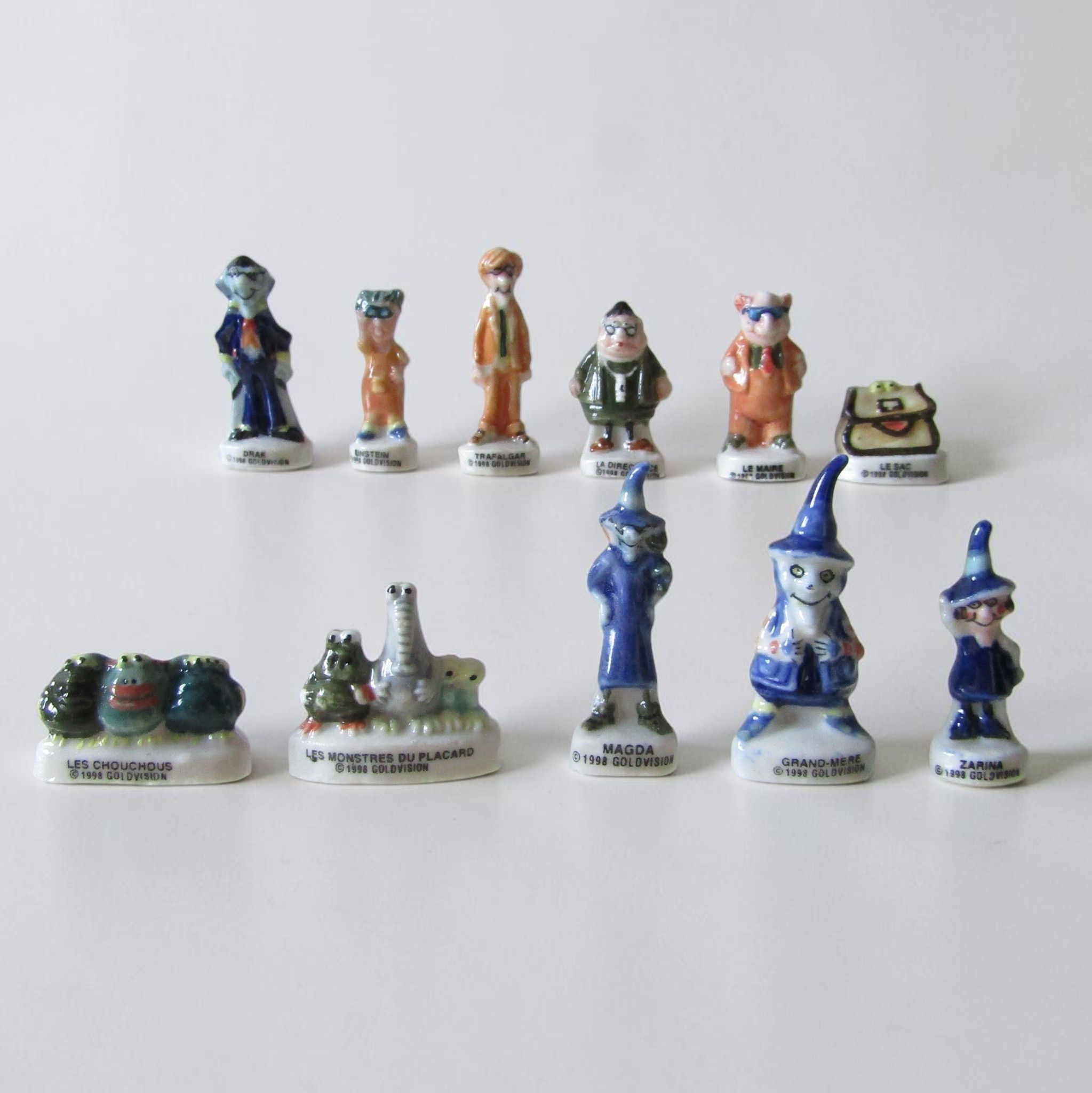 Collection de 11 fèves en porcelaine brillante « Grand-mère est une sorcière » éditée par Arguydal en 1999