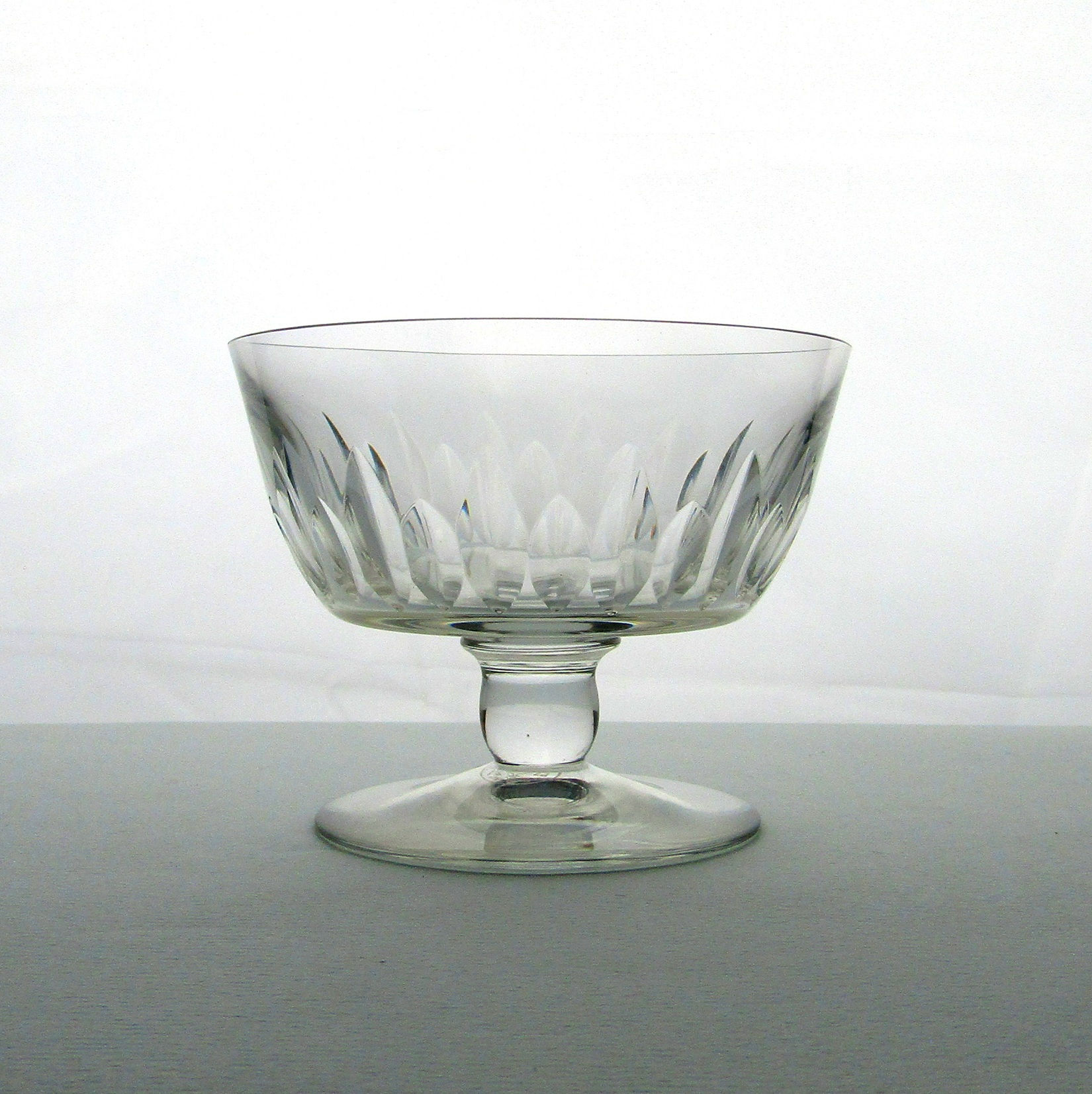 Baccarat. Coupe à champagne en cristal modèle Mazamet
