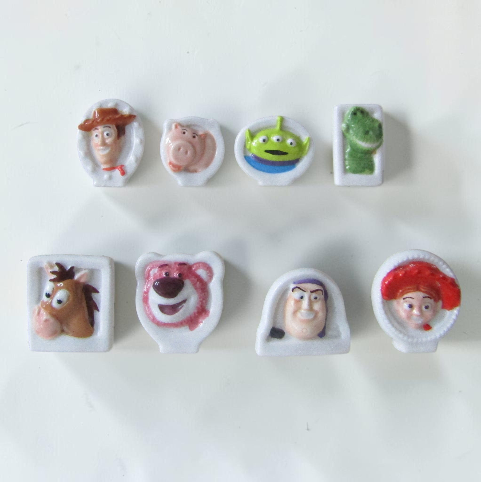 Toy Story 3 plat Disney Pixar – Éditions Arguydal – 8 Fèves Brillantes – 2011