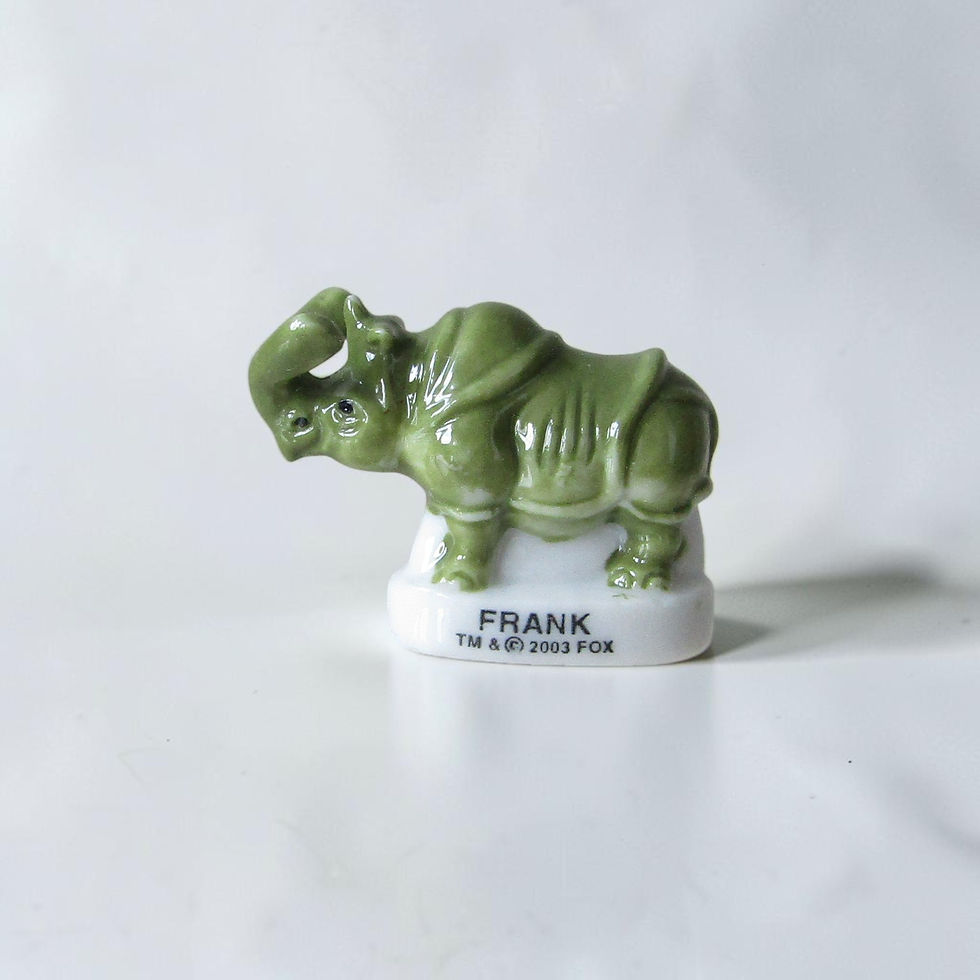 Miniature : Fèves en porcelaine brillante L’Âge de glace (2004) Éditions Arguydal représentant 10 personnages du film : Manny, Sid, Diego