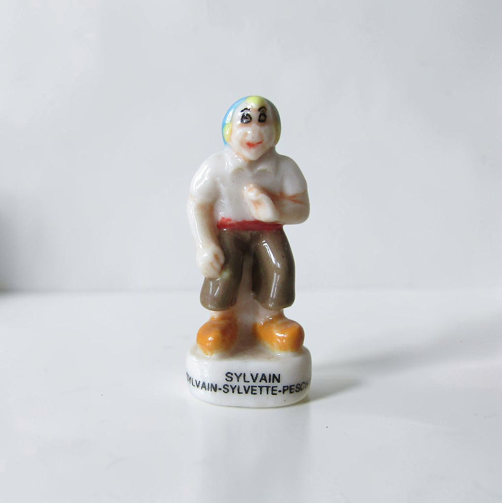 Fèves en porcelaine brillante « Sylvain et Sylvette » (Éditions Alcara, 1999) représentant 10 personnages : Sylvain, Sylvette