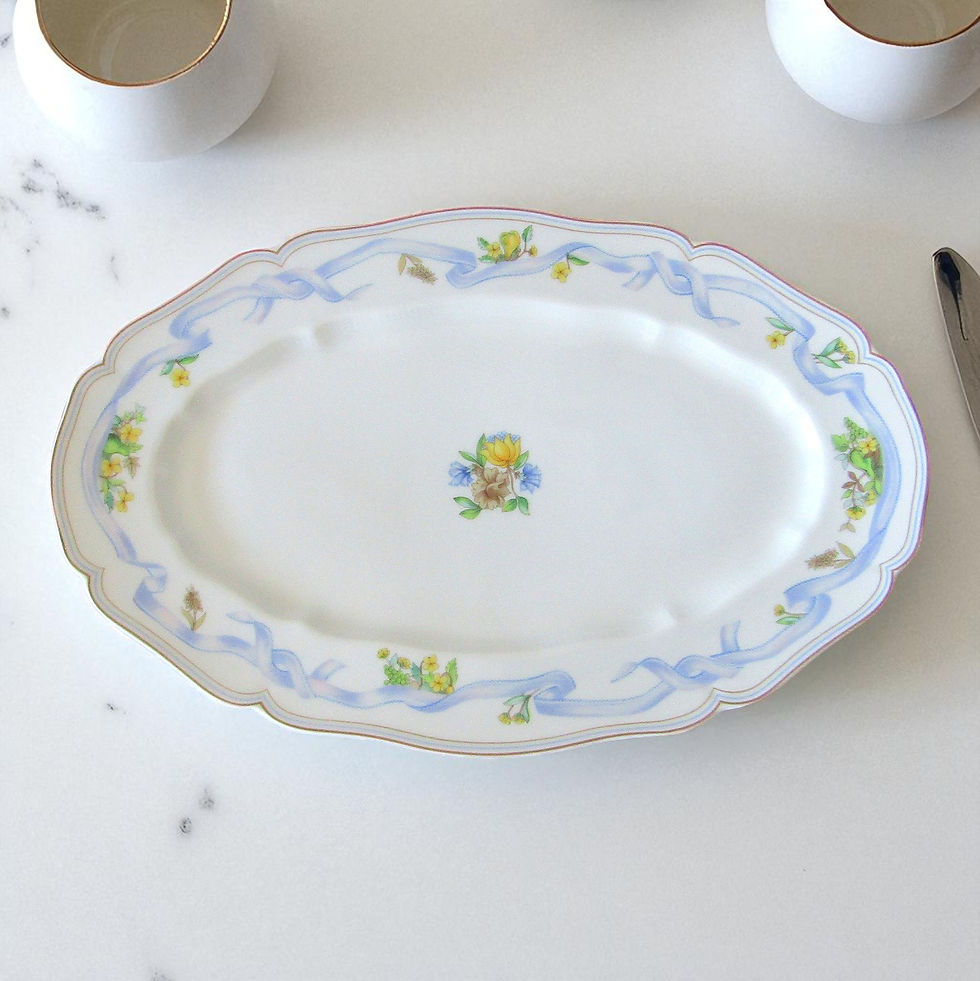 Miniature : Plat rond et ovale en porcelaine – Modèle Ruban – Limoges Haviland