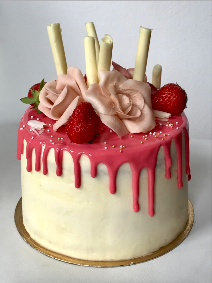 Layer cake fraise vanille