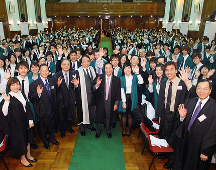 Dr Lee 3.jpg