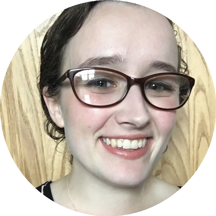 kyra headshot.gif