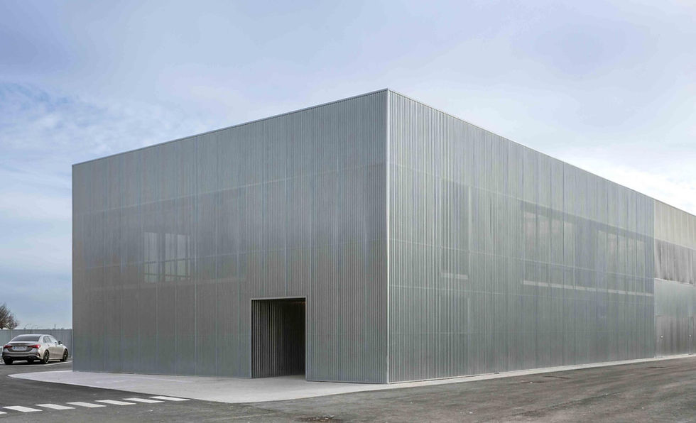 israel-alba-jesus-granada-industrial-building-in-vallecas (1).jpg