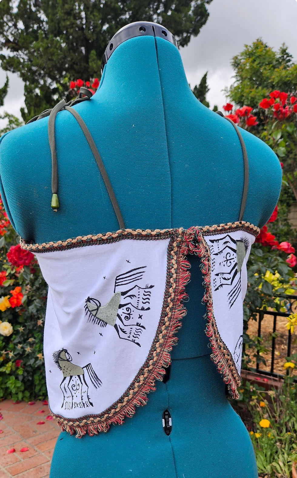 Miniatura: Handmade Boho Horse Halter Top – Western Wearable Art Crop Top