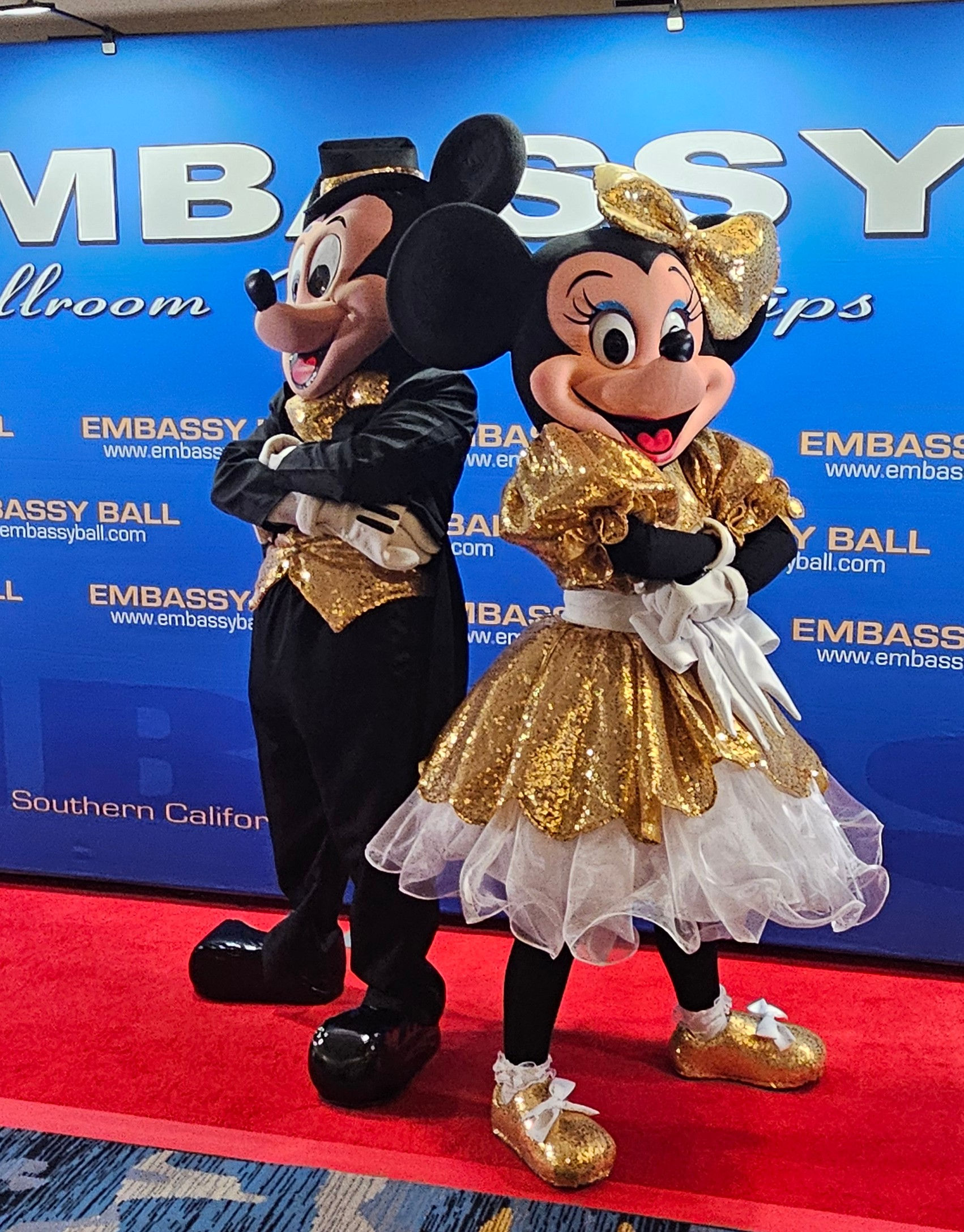 Gold Minnie and Mickey Mouse mascot adaptation costume. Rent.