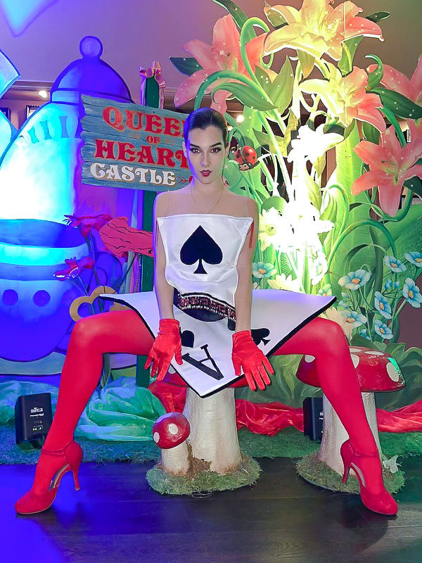 Miniature : Playing Cards Costume. Alice in Wonderland. Rent option Halloween. Party.