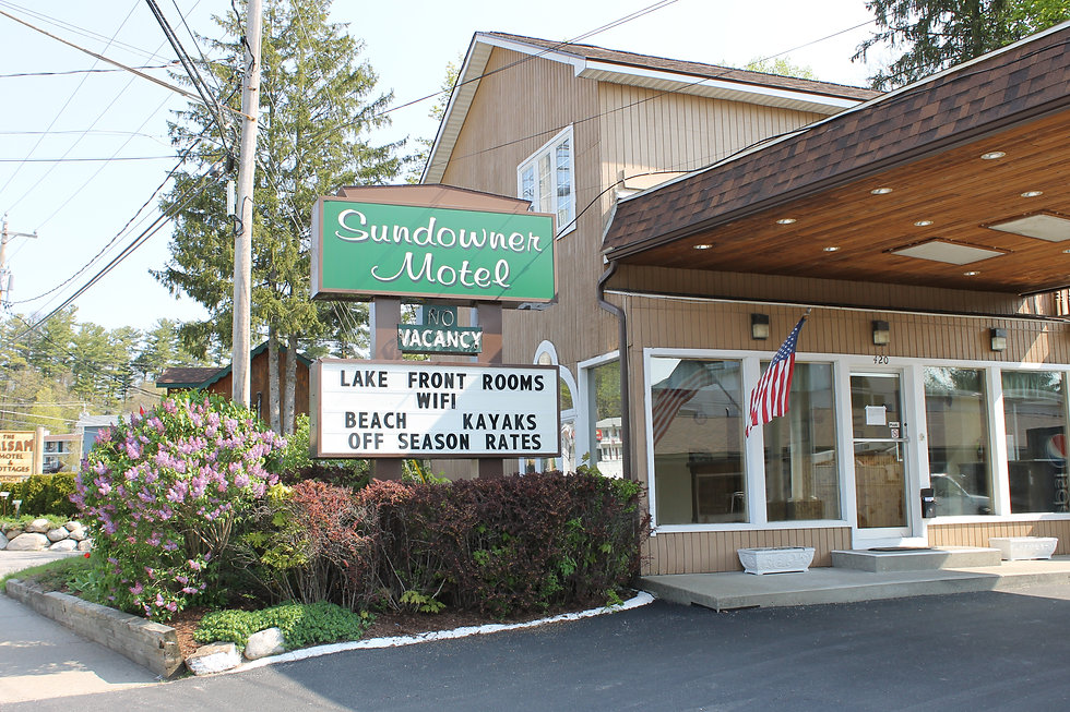 The Sundowner Motel 420 Canada Street Lake NY USA