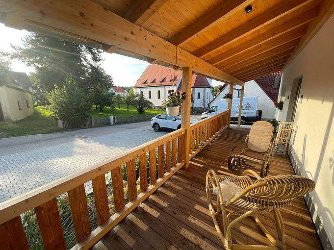 Holzbalkon