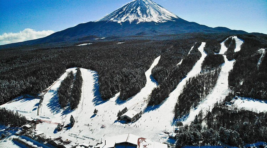 fujiten-snow-resort.jpg