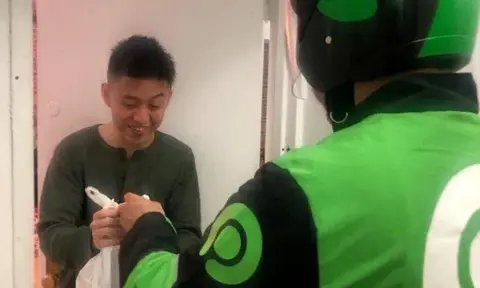 Gojek Rich Brian Hijack