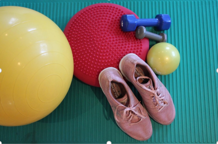 lessen cardio en core stability, telkens op maandag. Toegankelijk voor iedereen die aan zijn of haar conditie wil werken. 2 mogelijkheden. Workout 1 20.30u - 21.30u en Workout 2: 19.15u - 20.15