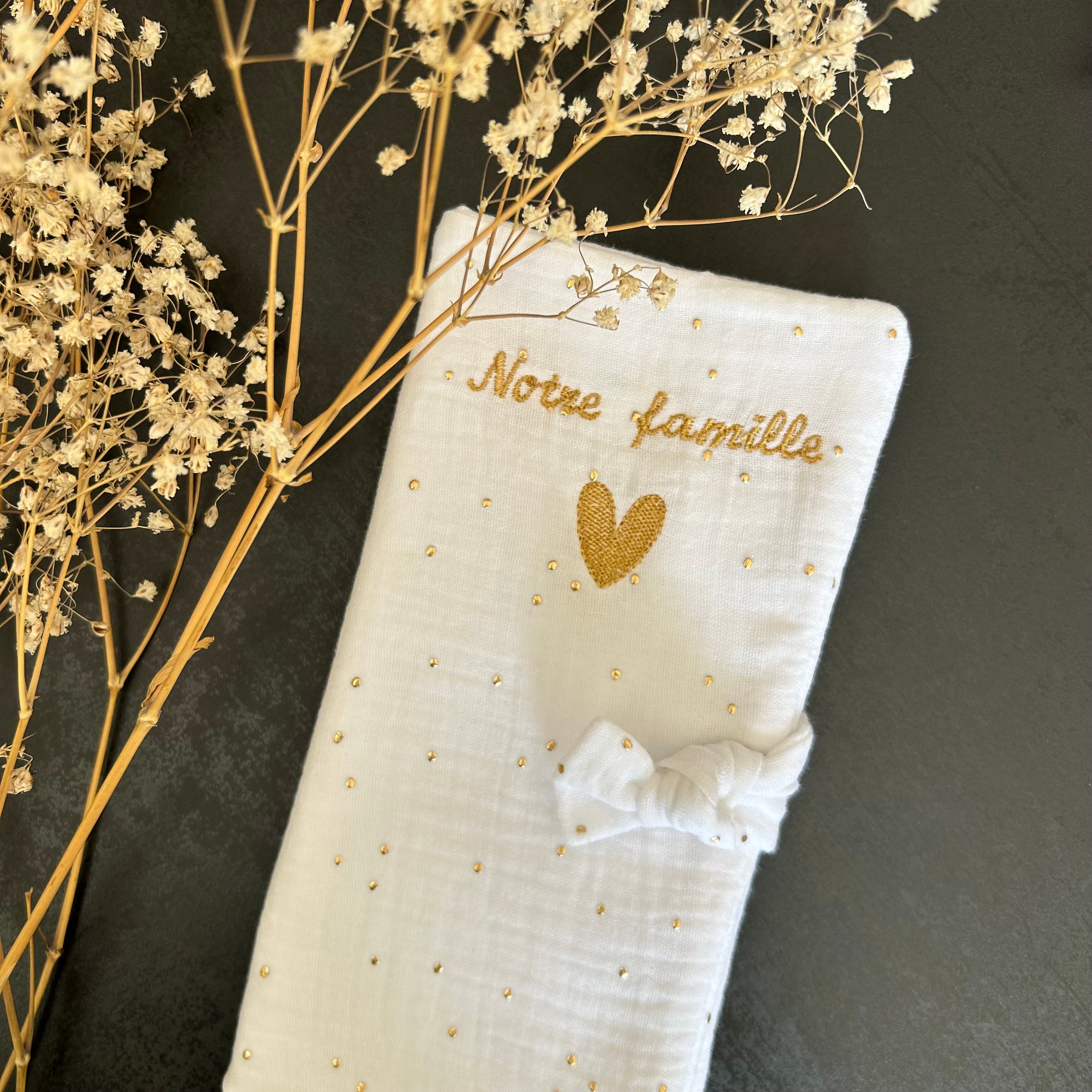 Protège livret de famille personnalisable avec broderie