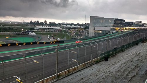 CENTRO OPERACIONAL E BOXES