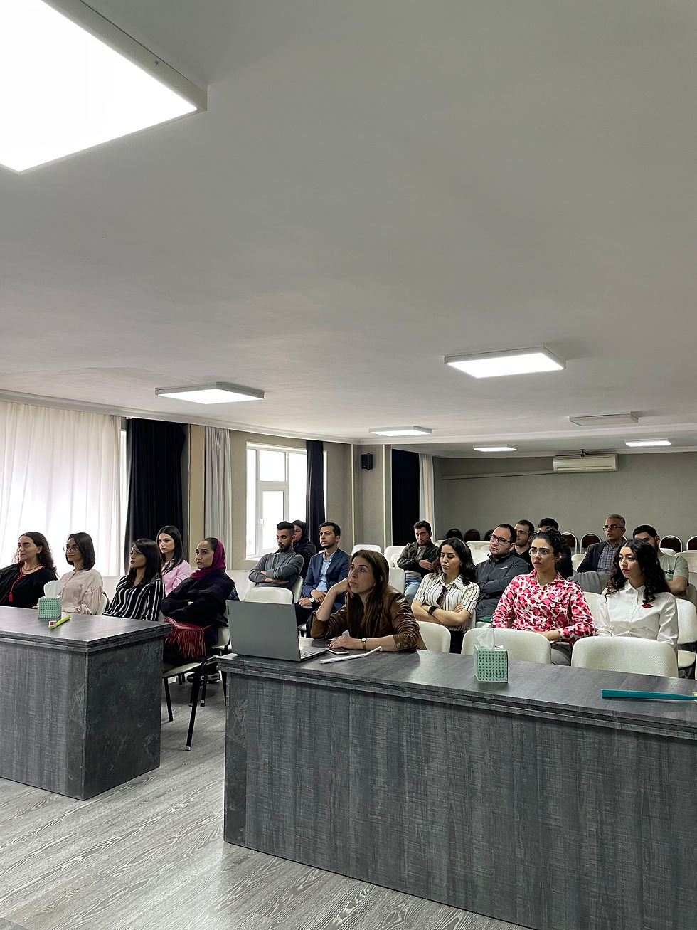 12 May Diş Əti Sağlamlığı Günü