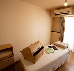Acupuncture and moxibustion clinic, treatment room.jpeg