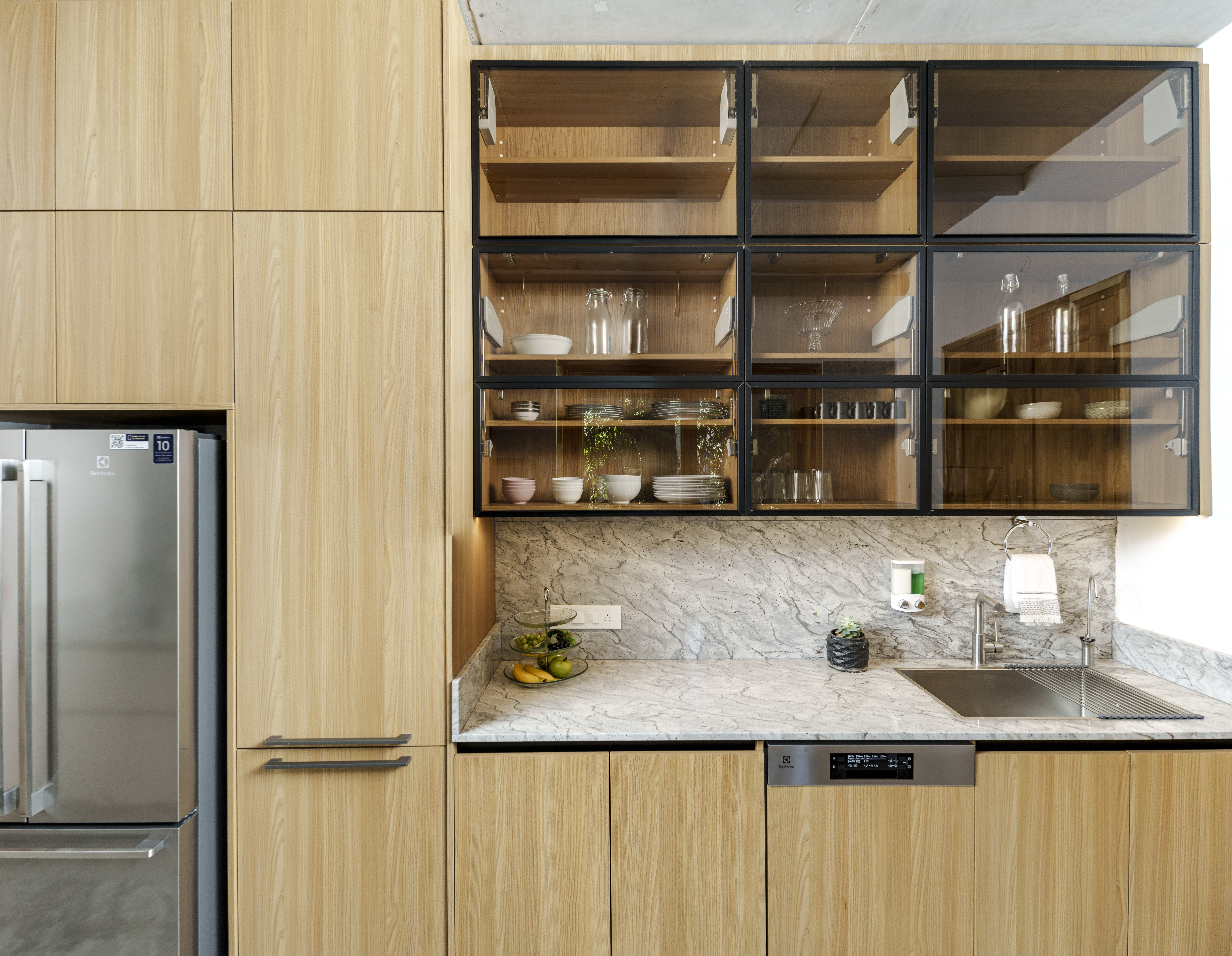 Regency Margosa &mdash; Cabinets & Me