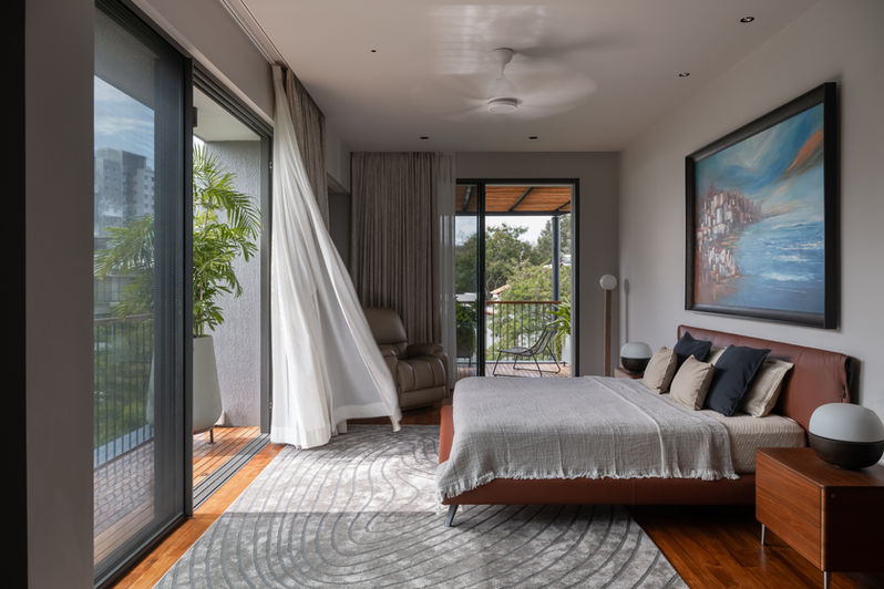 Minimal and luxurious master bedroom - Project Residence of Mr.Prasanth in Beverly Hills Bengaluru by Keystone Studio