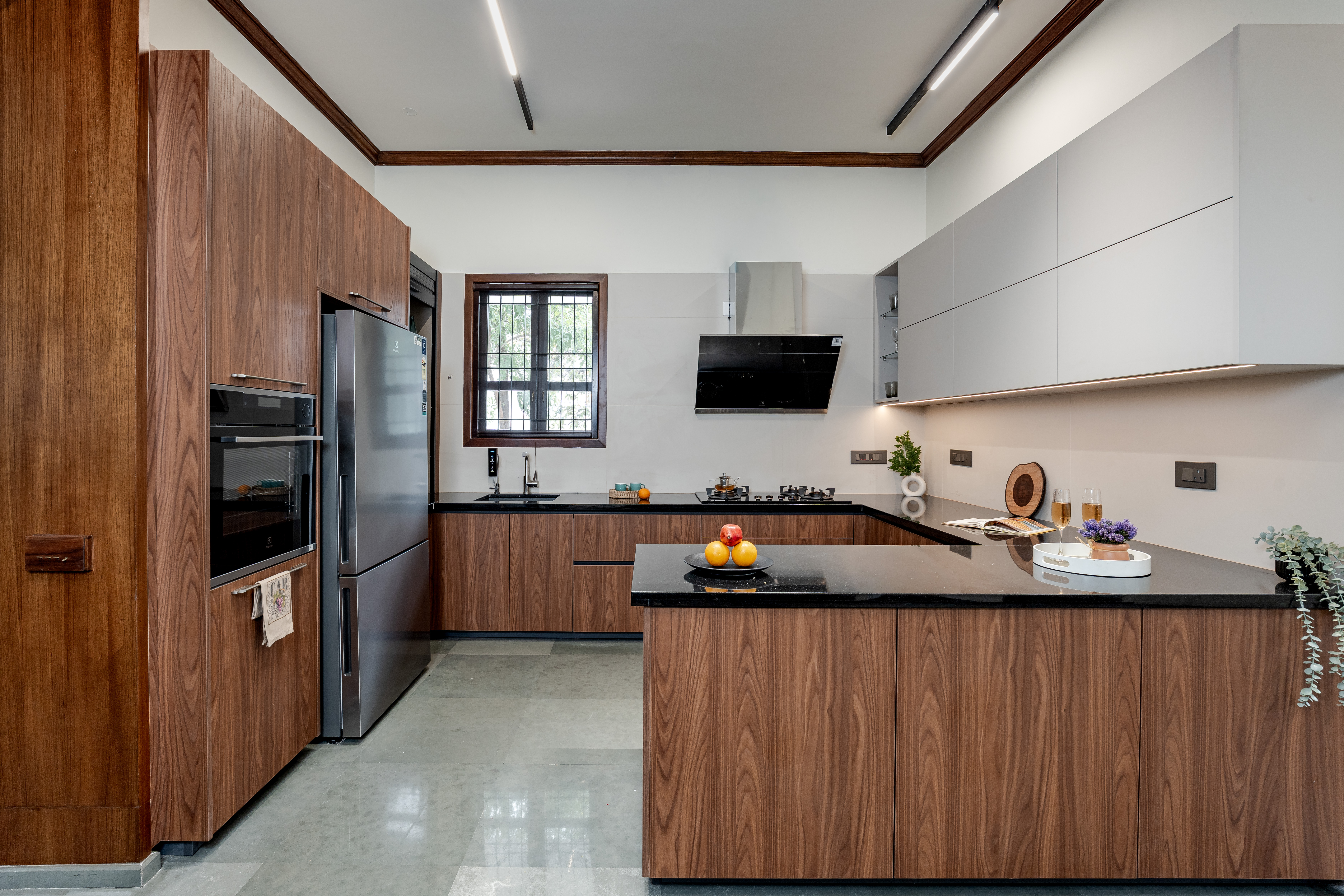 Vakil Garden Residence &mdash; Cabinets & Me
