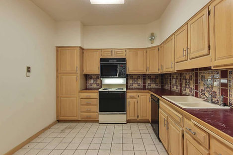 Bank-1a.-Kitchen-1-Before.jpg