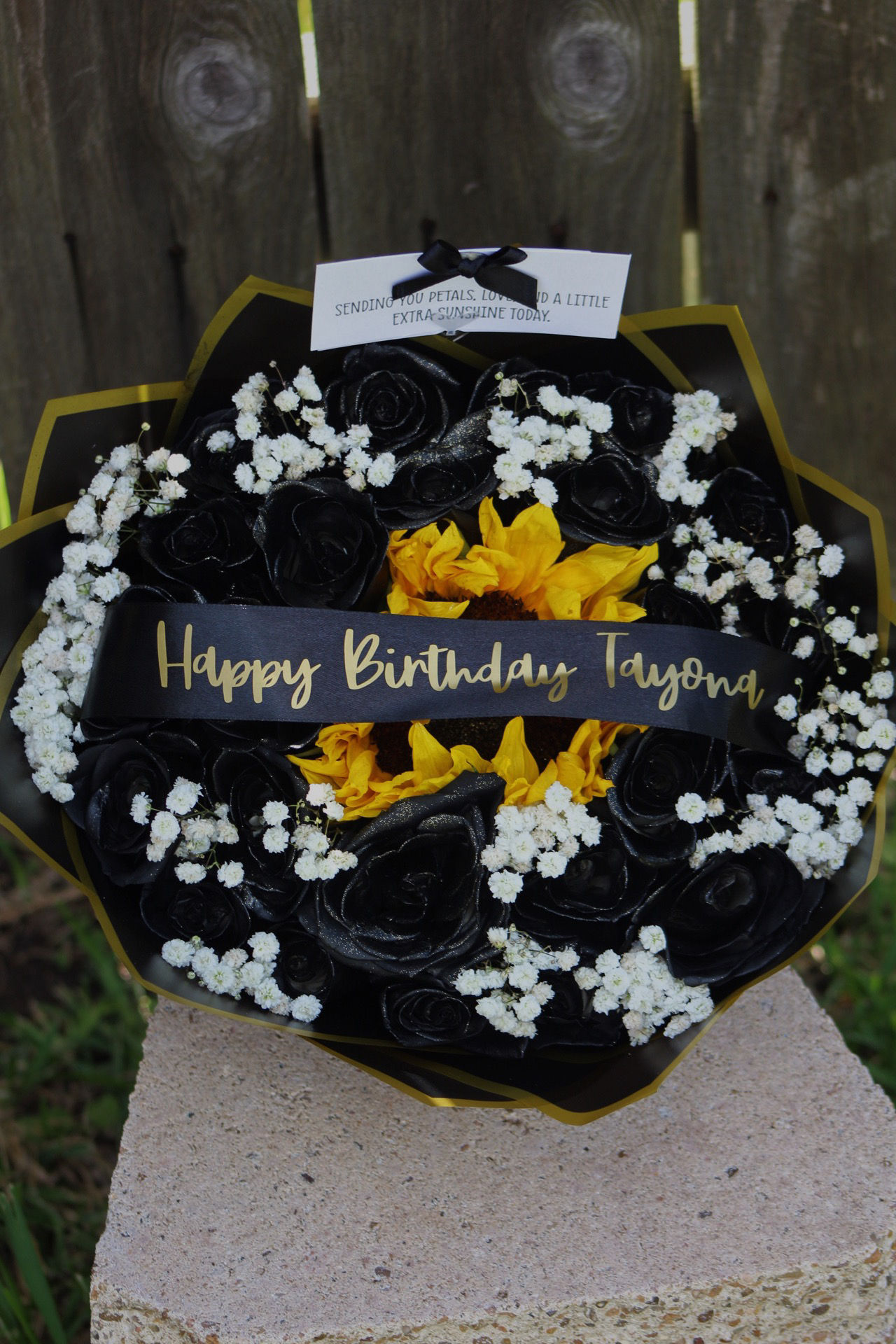 🌻 Midnight Sun Bouquet